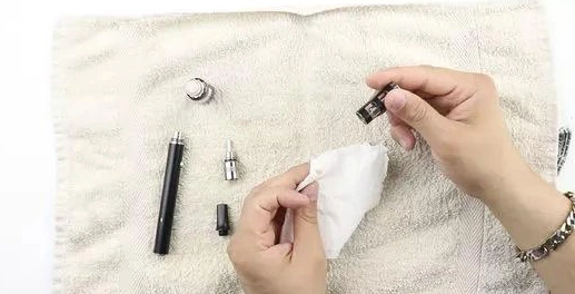 電子煙怎麼保養與清理？完整教學＋原因與解決方式（新手必看）